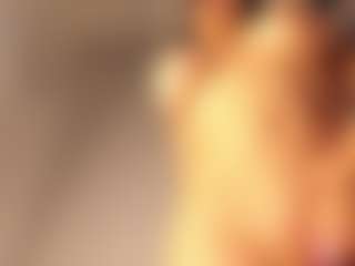 Giannasue's Live Sex Cam Show