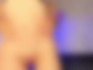 Giannasue's Live Sex Cam Show