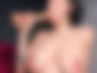 Giannasue's Live Sex Cam Show