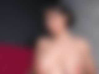 Giannasue's Live Sex Cam Show