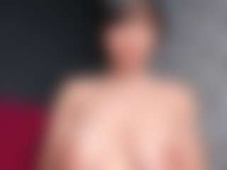 Giannasue's Live Sex Cam Show