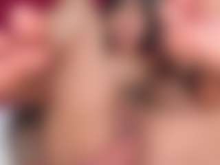 Giannasue's Live Sex Cam Show