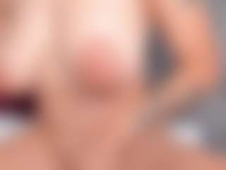Live cam show with Giannasue - Nympho on CSO-WL