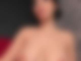 Live cam show with Giannasue - Petite on Camsoda