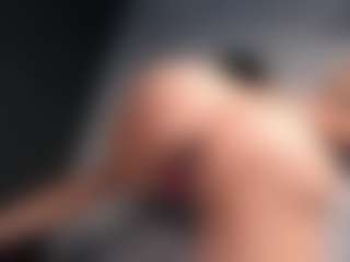 Giannasue's Live Sex Cam Show