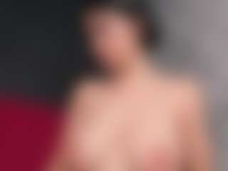 Giannasue's Live Sex Cam Show