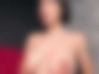 Giannasue's Live Sex Cam Show