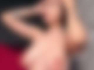 Giannasue's Live Sex Cam Show