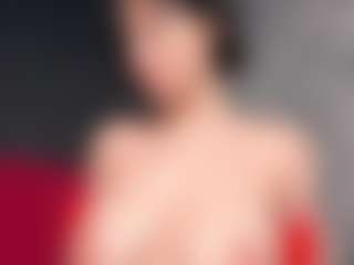 Giannasue's Live Sex Cam Show