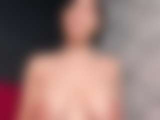 Giannasue's Live Sex Cam Show
