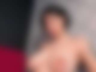 Giannasue's Live Sex Cam Show