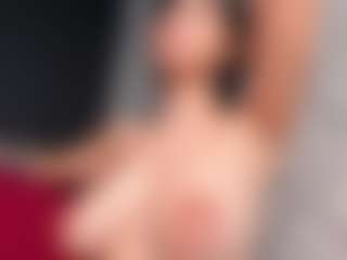 Giannasue's Live Sex Cam Show