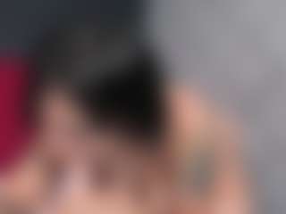 Giannasue's Live Sex Cam Show