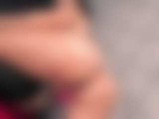 Giannasue's Live Sex Cam Show