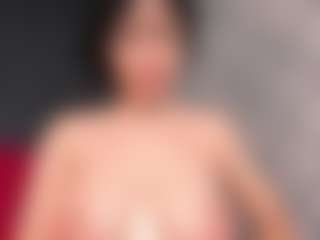 Giannasue's Live Sex Cam Show