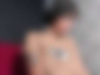 Giannasue's Live Sex Cam Show