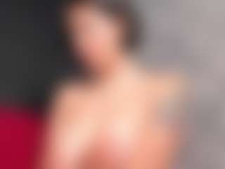 Giannasue's Live Sex Cam Show
