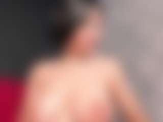 Giannasue's Live Sex Cam Show