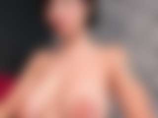 Giannasue's Live Sex Cam Show