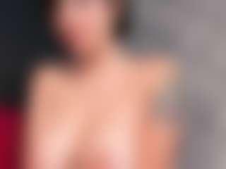 Giannasue's Live Sex Cam Show