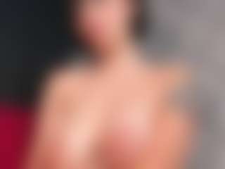 Giannasue's Live Sex Cam Show