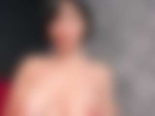 Giannasue's Live Sex Cam Show