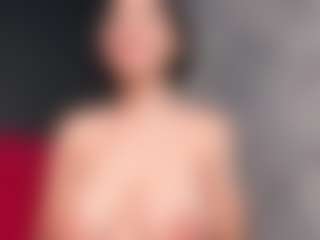 Giannasue's Live Sex Cam Show