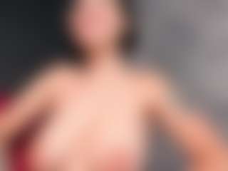 Giannasue's Live Sex Cam Show