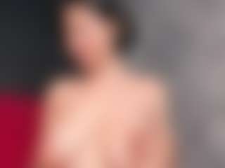 Giannasue's Live Sex Cam Show