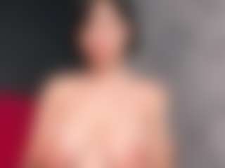Giannasue's Live Sex Cam Show