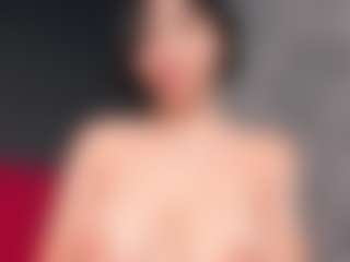 Giannasue's Live Sex Cam Show