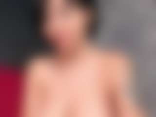 Giannasue's Live Sex Cam Show
