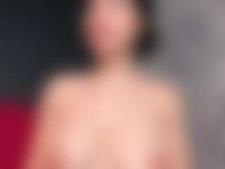 Giannasue's Live Sex Cam Show