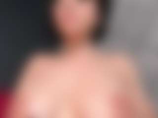 Giannasue's Live Sex Cam Show