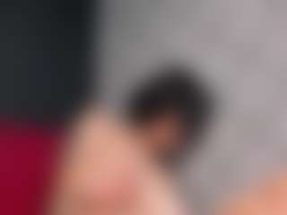 Giannasue's Live Sex Cam Show