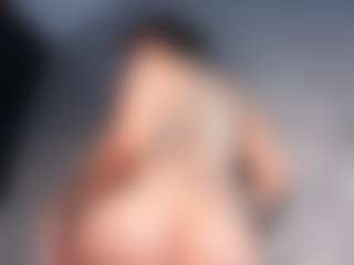 Giannasue's Live Sex Cam Show