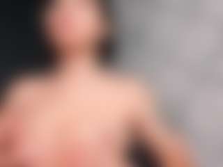 Giannasue's Live Sex Cam Show