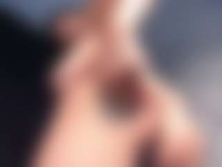 Giannasue's Live Sex Cam Show