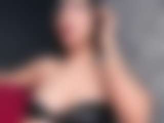 Giannasue's Live Sex Cam Show