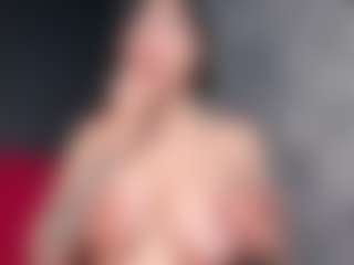 Giannasue's Live Sex Cam Show