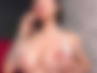 Giannasue's Live Sex Cam Show