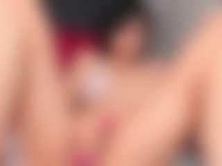 Live cam show with Giannasue - Tittyfuck on Milfs Live
