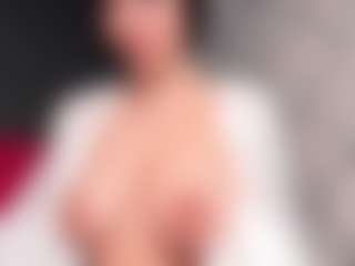 Giannasue's Live Sex Cam Show