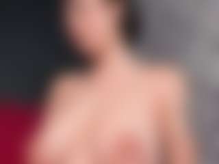 Giannasue's Live Sex Cam Show