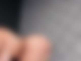 Giannasue's Live Sex Cam Show