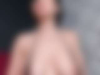 Giannasue's Live Sex Cam Show