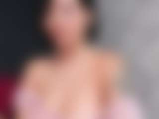 Giannasue's Live Sex Cam Show