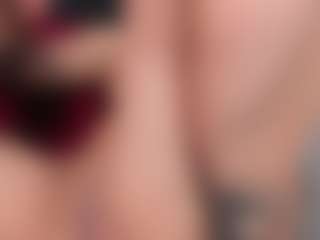 Giannasue's Live Sex Cam Show