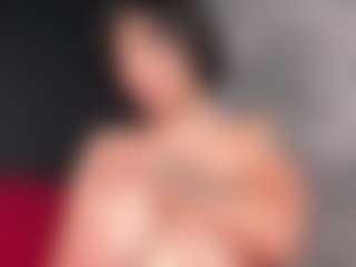 Giannasue's Live Sex Cam Show