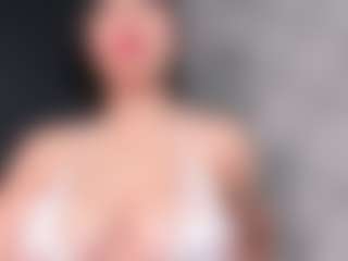 Giannasue's Live Sex Cam Show